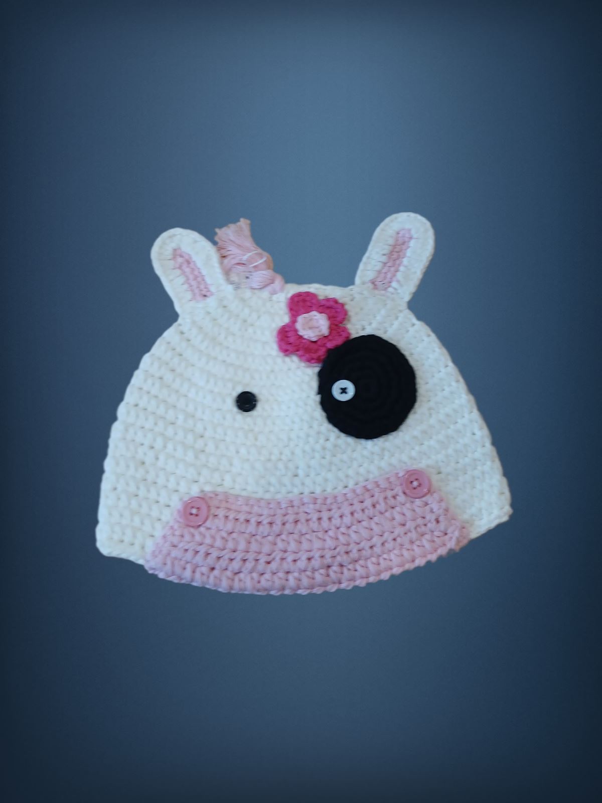 Gorro vaca hecho a mano a ganchillo. - Imagen 1