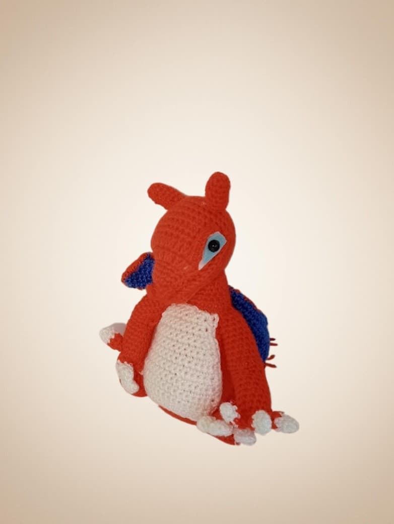 Peluche charizard pokemon hecho a mano a ganchillo (amigurumi). - Imagen 2