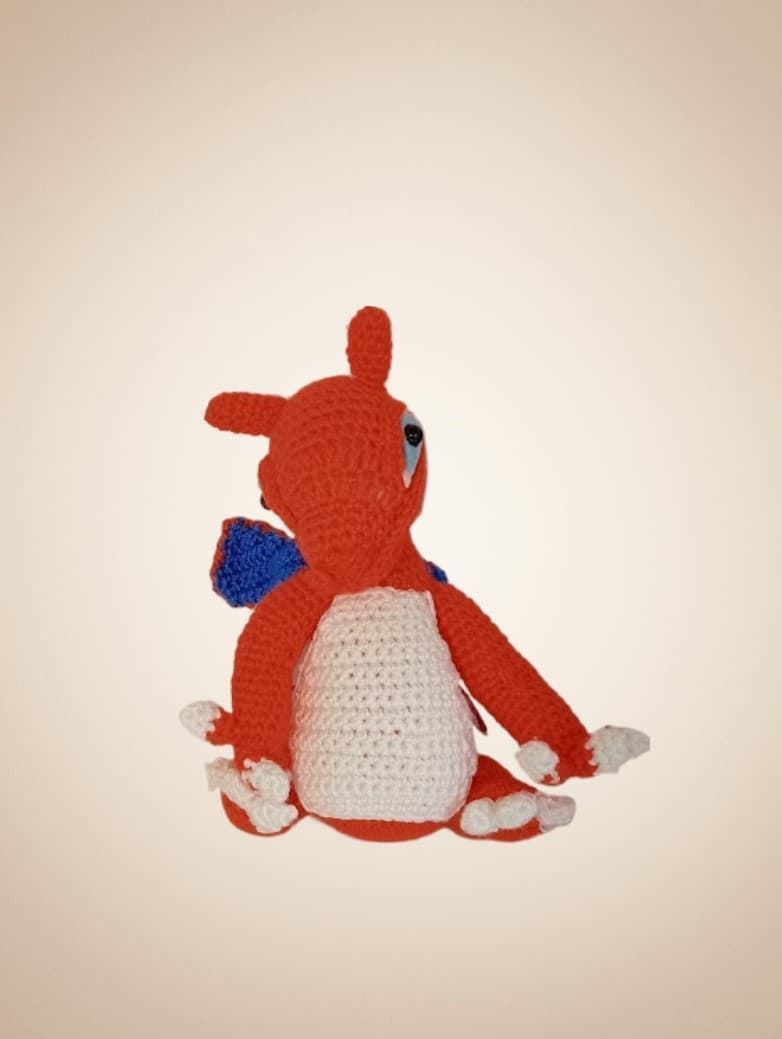 Peluche charizard pokemon hecho a mano a ganchillo (amigurumi). - Imagen 3