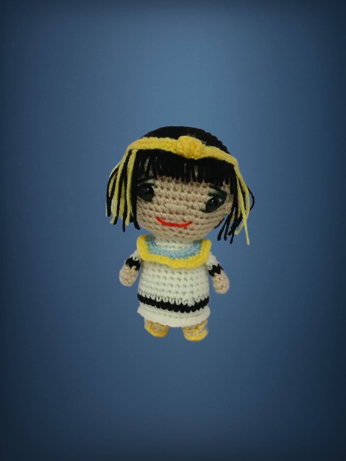 Peluche cleopatra hecho a mano a ganchillo (amigurumi). - Imagen 1