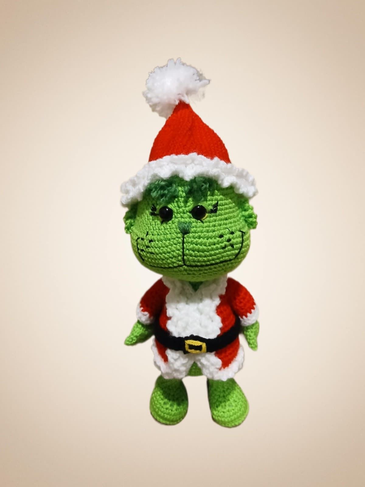 Peluche el grinch navideño-navidad hecho a mano a ganchillo (amigurumi). - Imagen 1