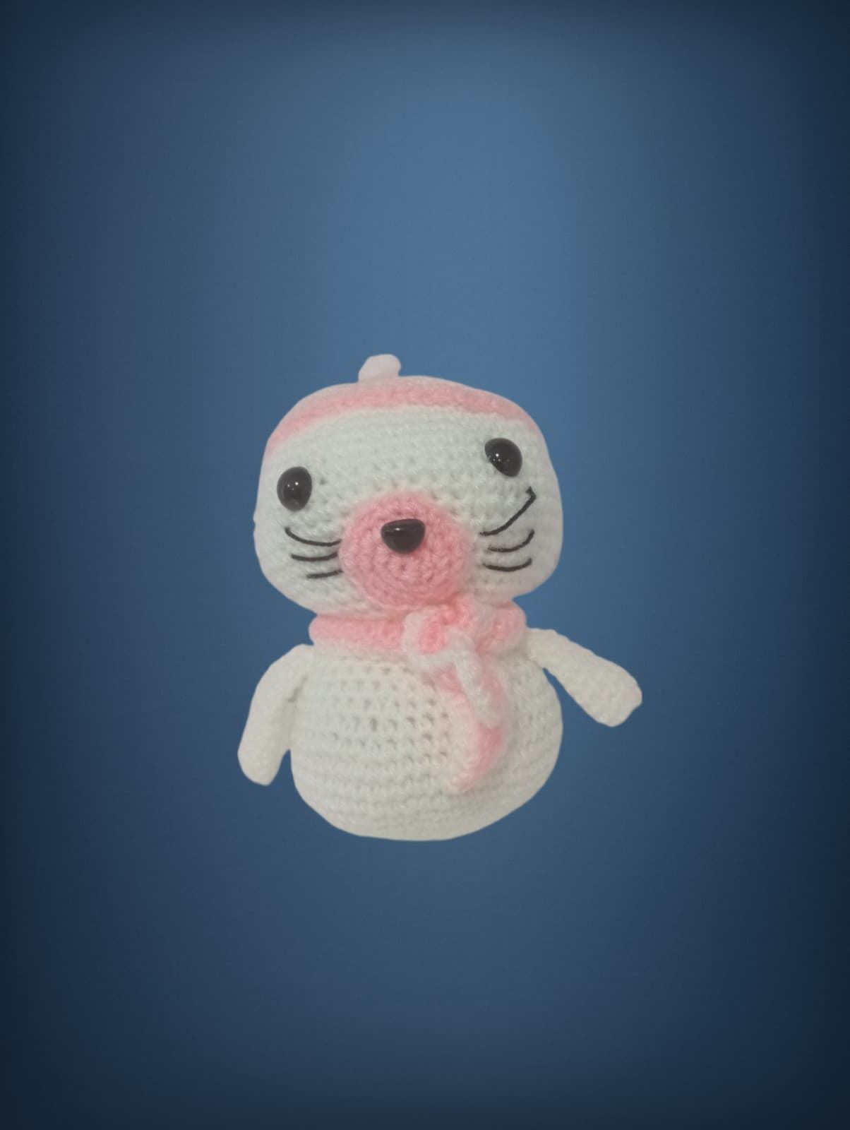 Peluche foca hecho a mano a ganchillo (amigurumi). - Imagen 2