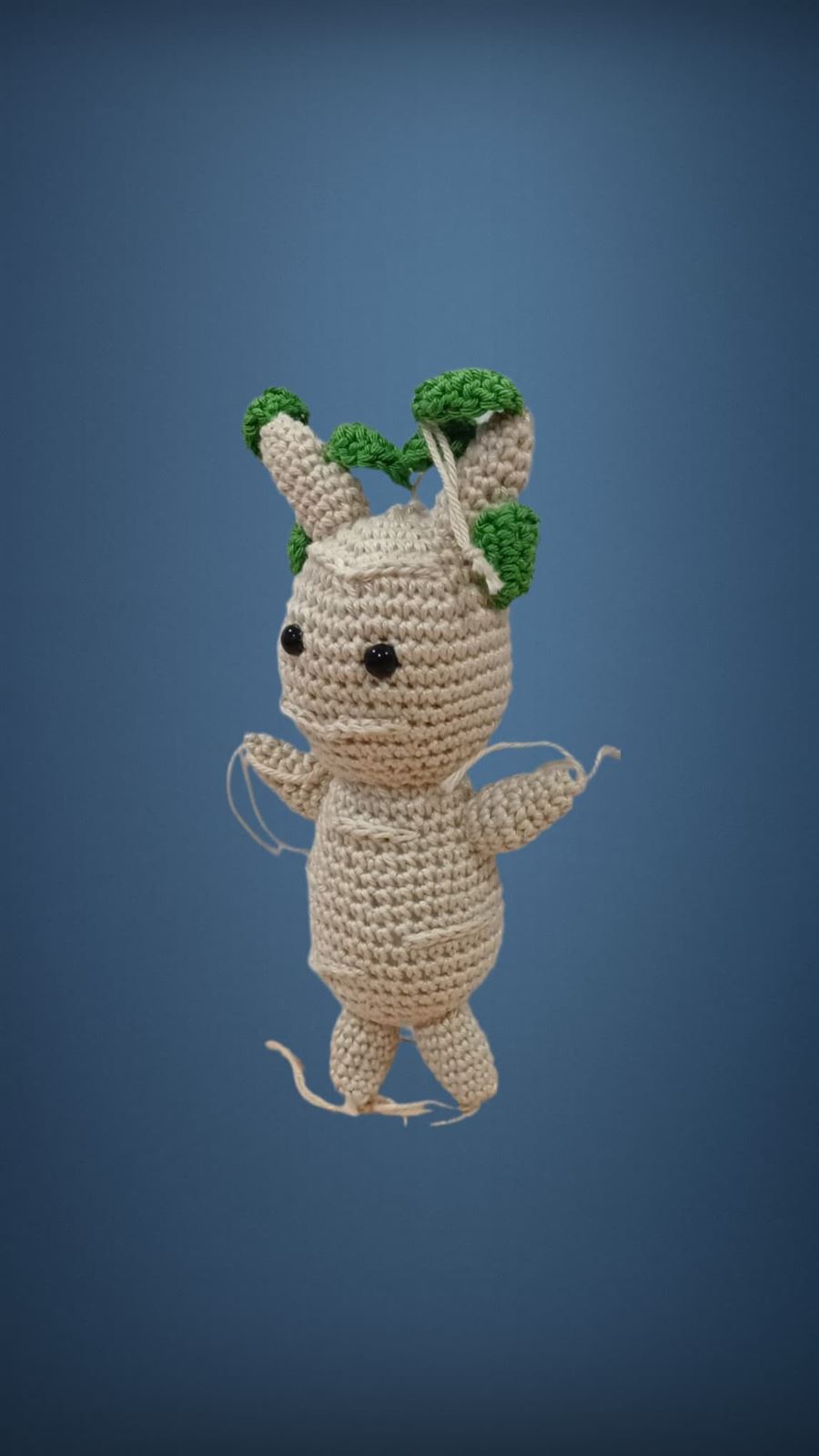 Peluche mandrágora hecha a mano a ganchillo (amigurumi). - Imagen 2