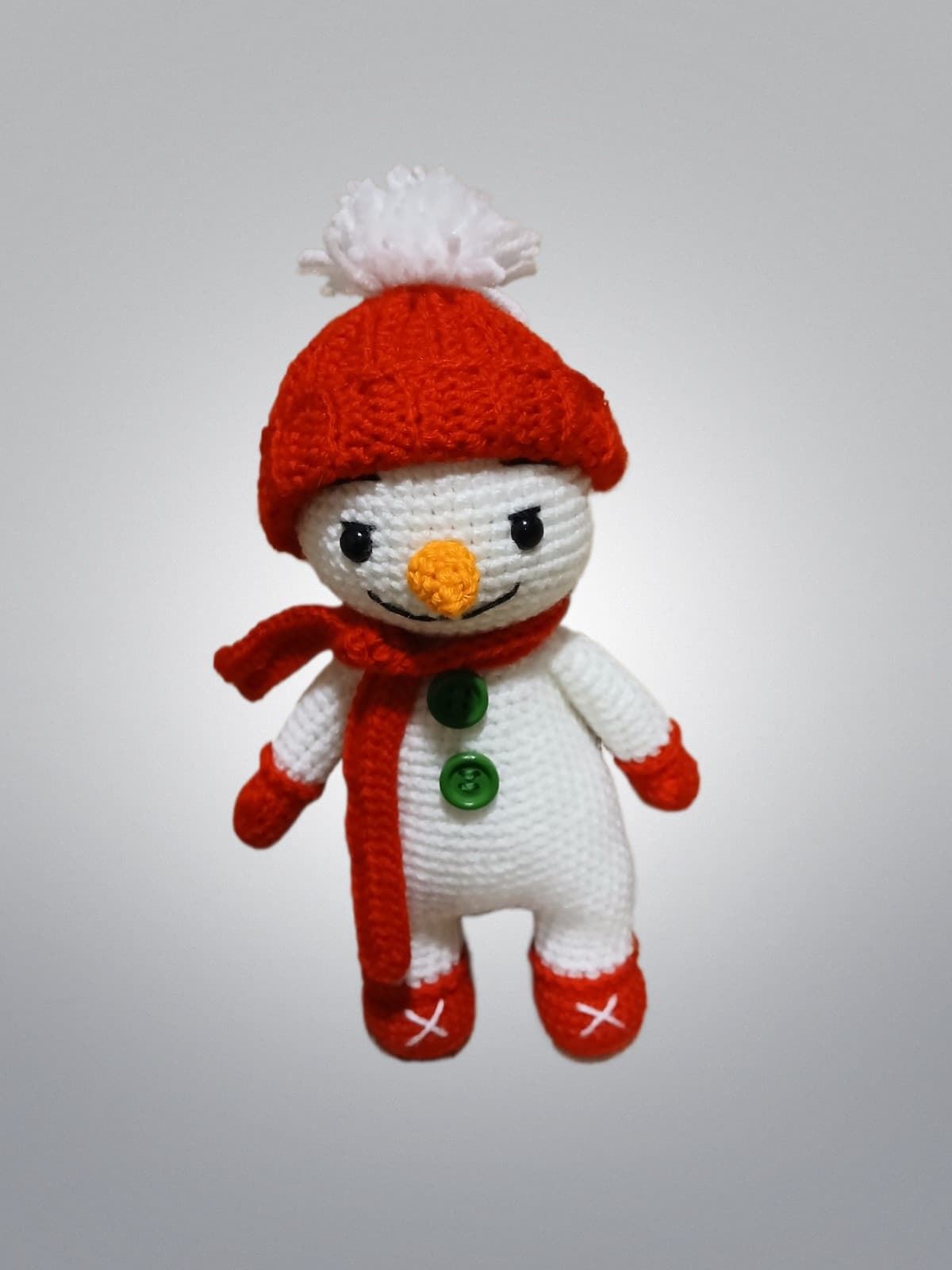 Peluche muñeco nieve navideño-navidad hecho a mano a ganchillo (amigurumi). - Imagen 1