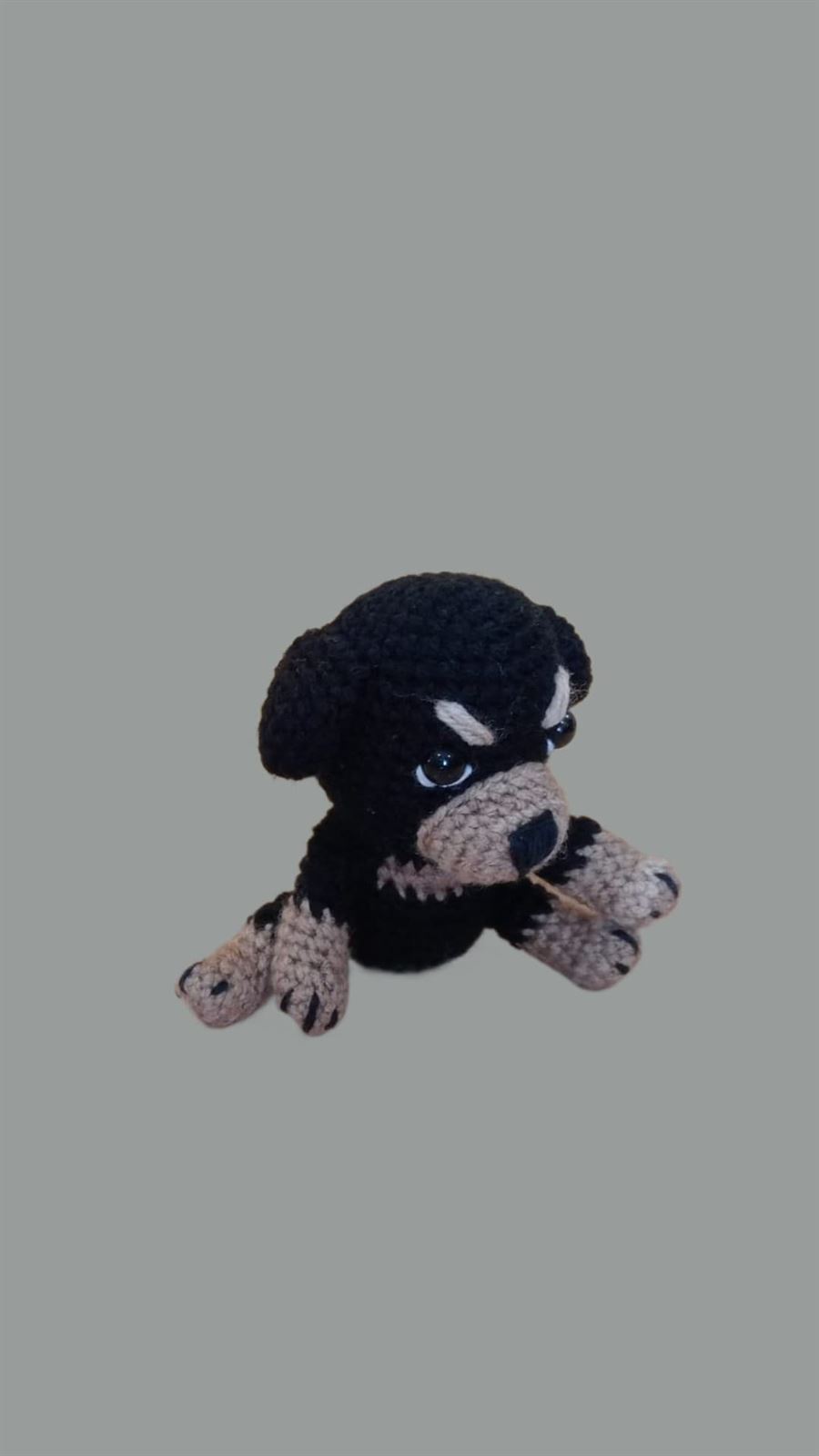 Peluche perro rotwailer hecha a mano a ganchillo (amigurumi). - Imagen 2