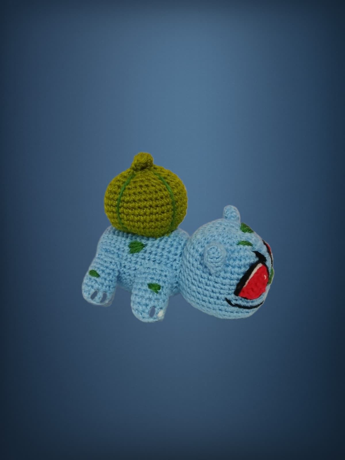 Peluche pokemon bulbasur echo a mano a ganchillo (amigurumi). - Imagen 1