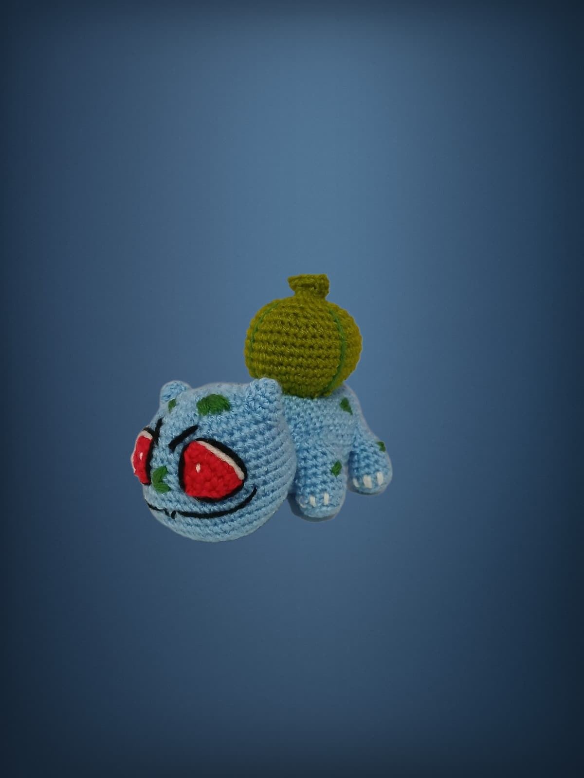 Peluche pokemon bulbasur echo a mano a ganchillo (amigurumi). - Imagen 2