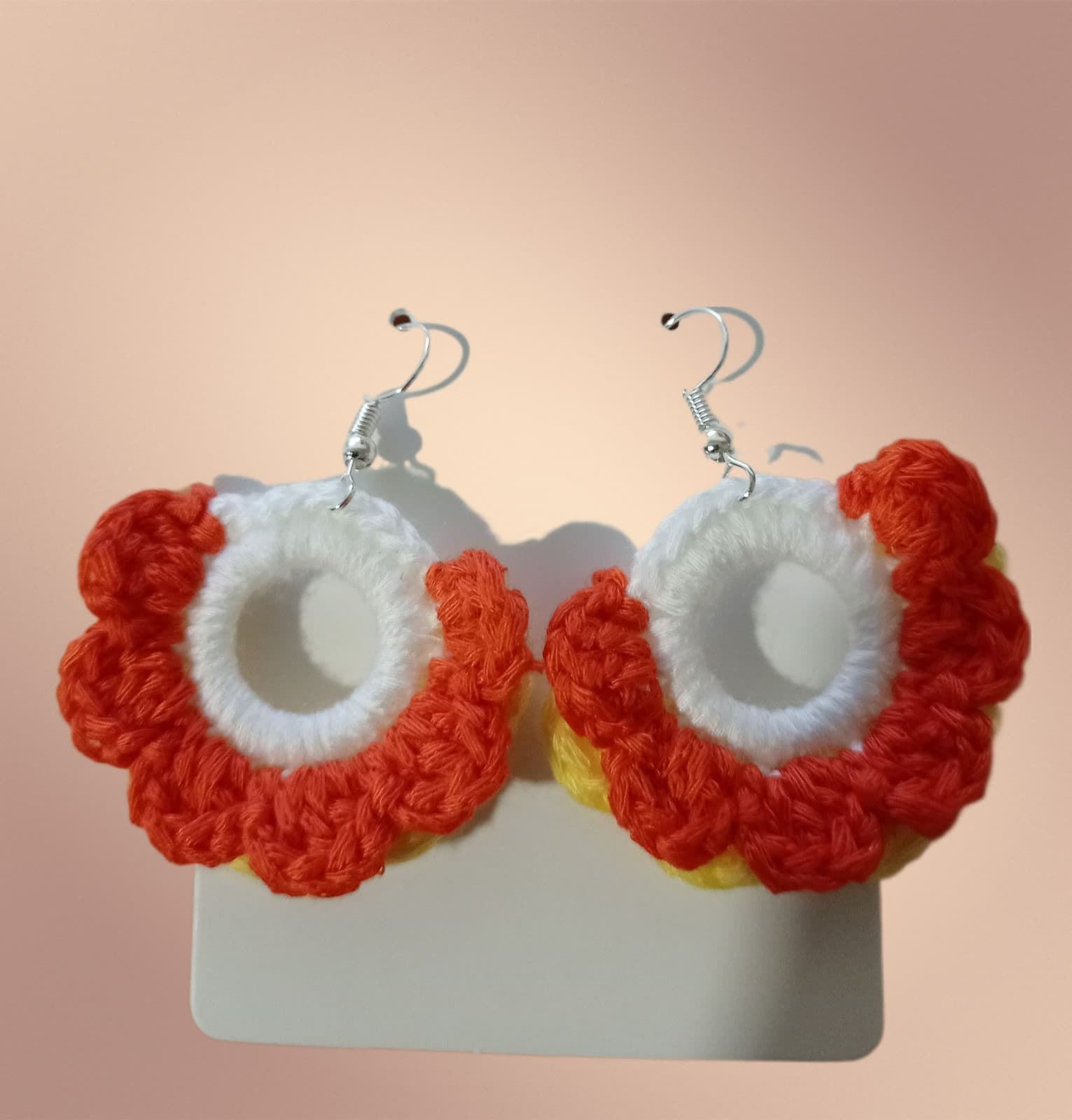 Pendientes lana de algodón naranja blanco - Imagen 1