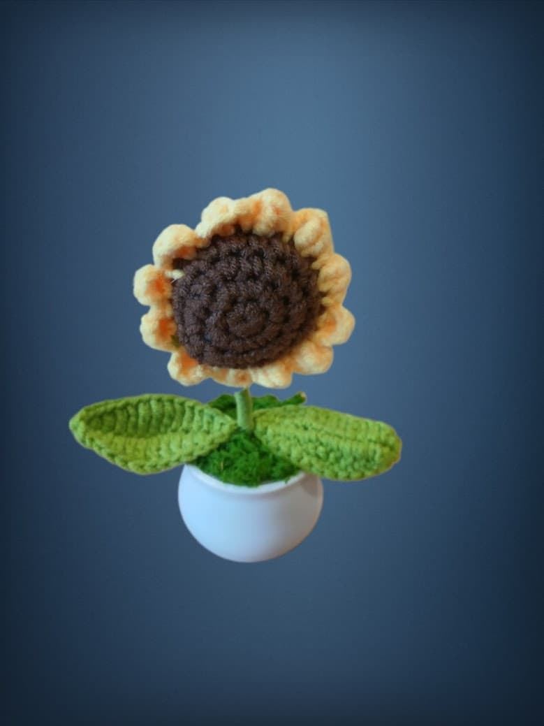 Planta con tarro blanco girasol hecha a mano a ganchillo (amigurumi). - Imagen 1